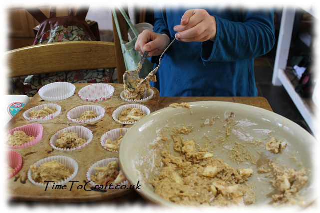 making apple muffins