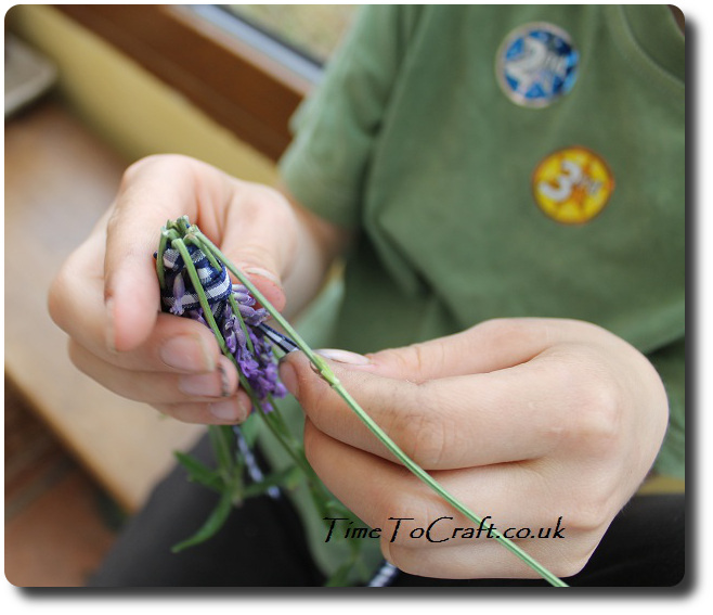 making lavender wand