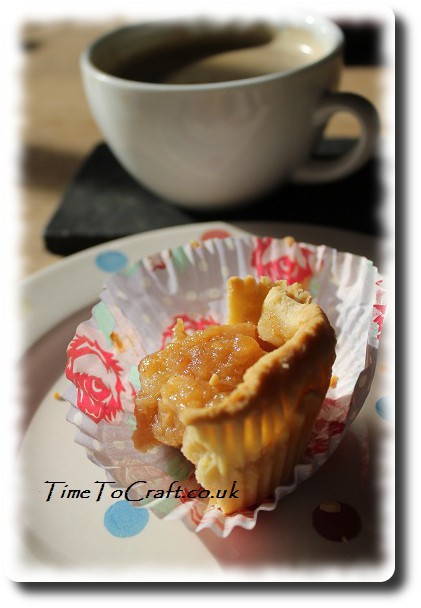 apple pie and coffee