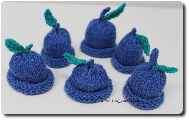 blueberry Innocent drink mini hats group