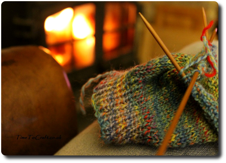 knitting-by-the-fire