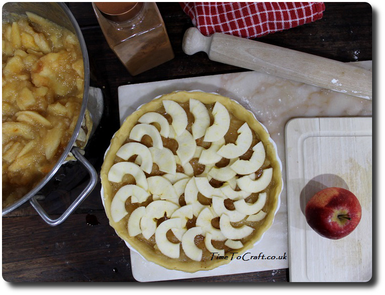 making-apple-pie